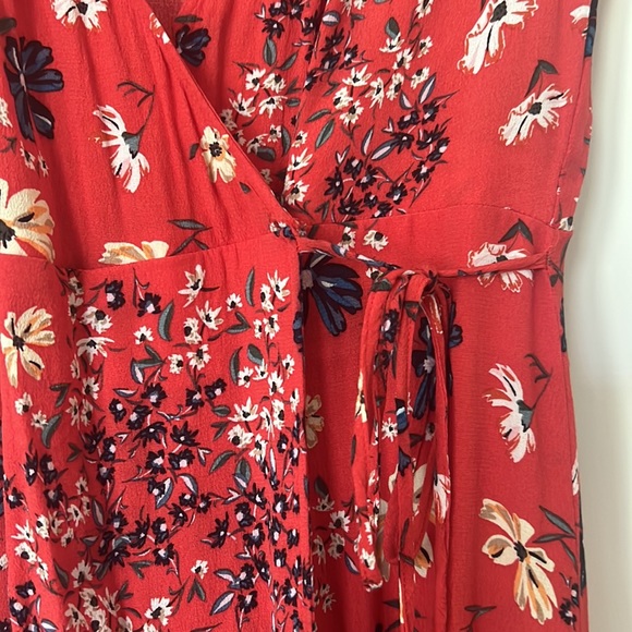 Wrap floral dress - Picture 2 of 4